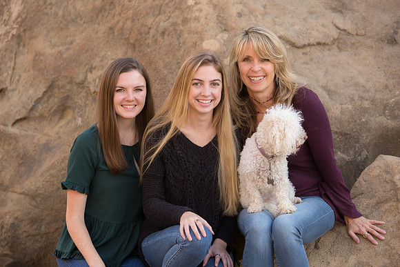 Linda.Holiday.11.24.18_-37
