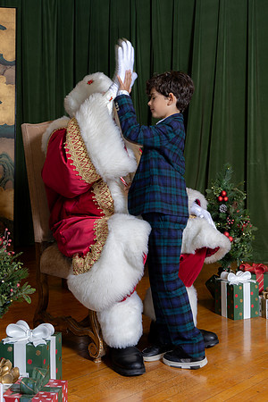 BHWC.Santa.12.7.25_-105