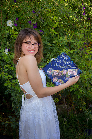 Hannah.F.grad.5.31.22_-11