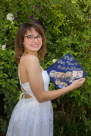 Hannah.F.grad.5.31.22_-12