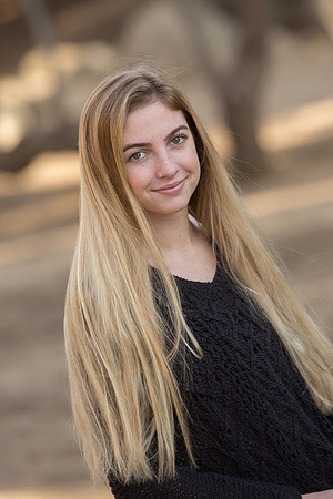 Linda.Holiday.11.24.18_-59