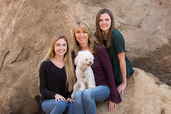 Linda.Holiday.11.24.18_-48