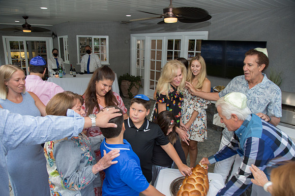 8.13.21.Arthur's.Fam.Shabbat.DInner..70!_-216