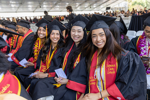 USC.Grad. 5.10.24_-080