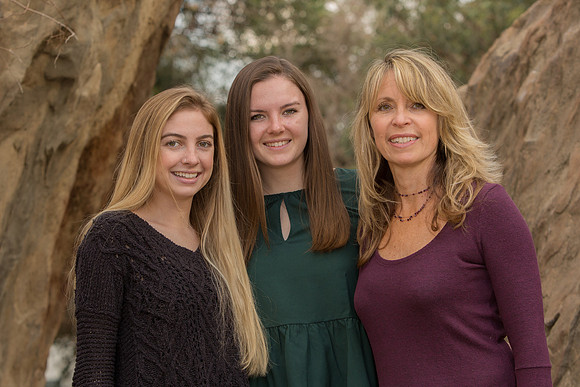 Linda.Holiday.11.24.18_-89