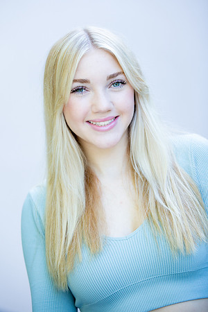 Kylie.head.9.26.23_-36