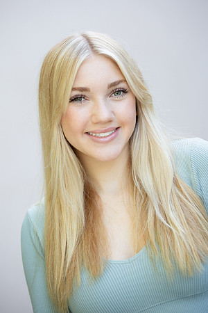 Kylie.head.9.26.23_-37
