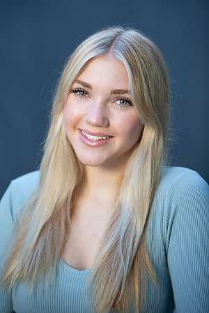 Kylie.head.9.26.23_-27
