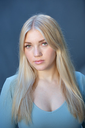 Kylie.head.9.26.23_-24