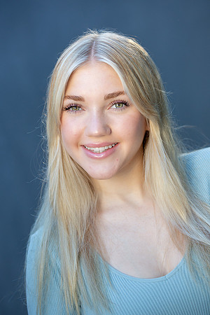 Kylie.head.9.26.23_-20