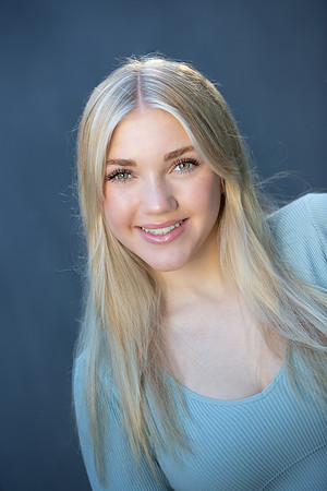 Kylie.head.9.26.23_-21
