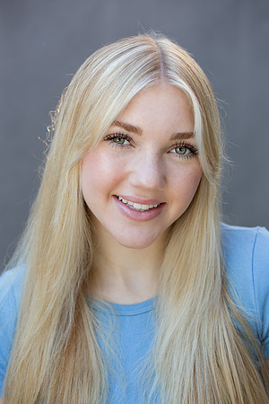 Kylie.head.9.26.23_-11