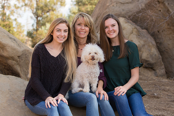 Linda.Holiday.11.24.18_-20