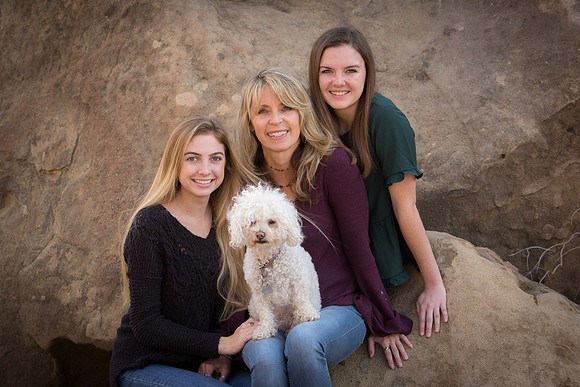 Linda.Holiday.11.24.18_-55