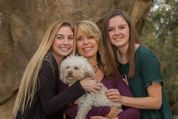 Linda.Holiday.11.24.18_-105