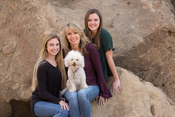 Linda.Holiday.11.24.18_-52