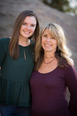 Linda.Holiday.11.24.18_-13