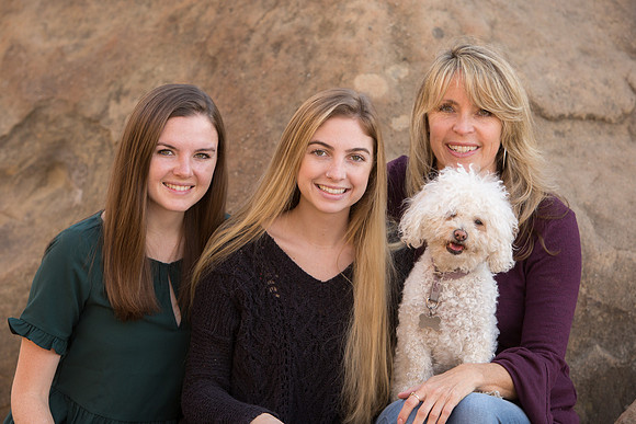 Linda.Holiday.11.24.18_-36