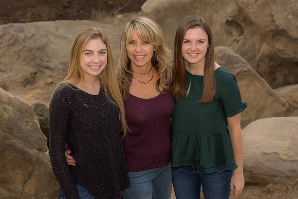 Linda.Holiday.11.24.18_-81