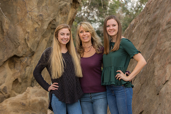 Linda.Holiday.11.24.18_-104