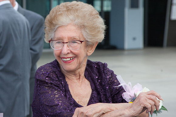 Julia.Phil.6.12.22_-96
