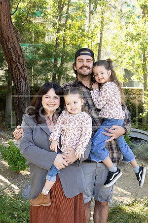 lily.sister.mom.dad.11.14.24_-02