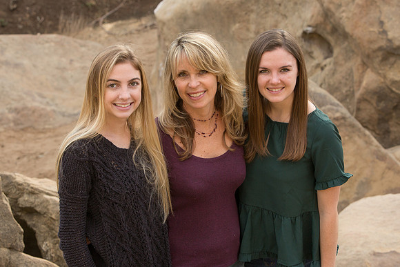 Linda.Holiday.11.24.18_-80