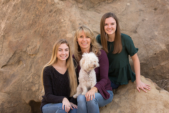 Linda.Holiday.11.24.18_-40