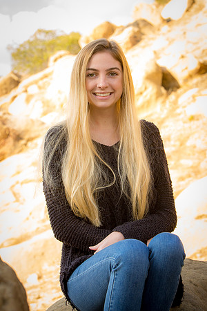 Linda.Holiday.11.24.18_-3