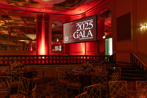 AJU.Gala.4.27.25_-005