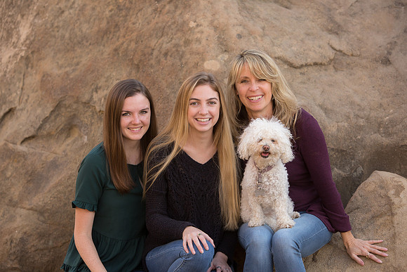 Linda.Holiday.11.24.18_-38