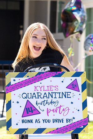 kylie.14.4.23.20_-24