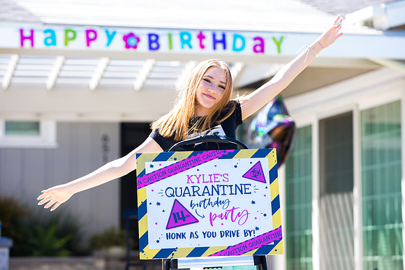 kylie.14.4.23.20_-25