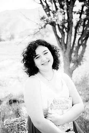 Shoshana.4.10.22_-16