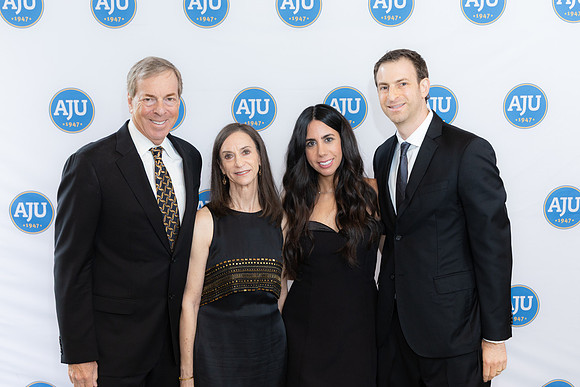 AJU.Gala.4.27.25_-090