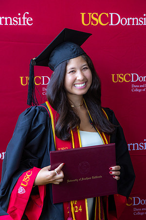 USC.Grad. 5.10.24_-169